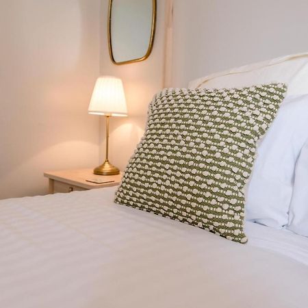 No 12, Southwold Apartment Bagian luar foto